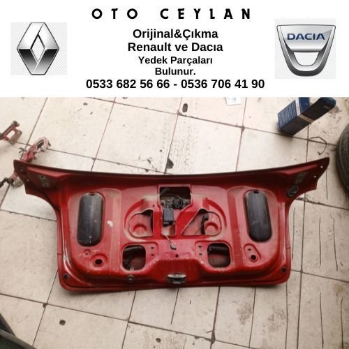 Megan Coupe Bagaj Kapağı Çıkma