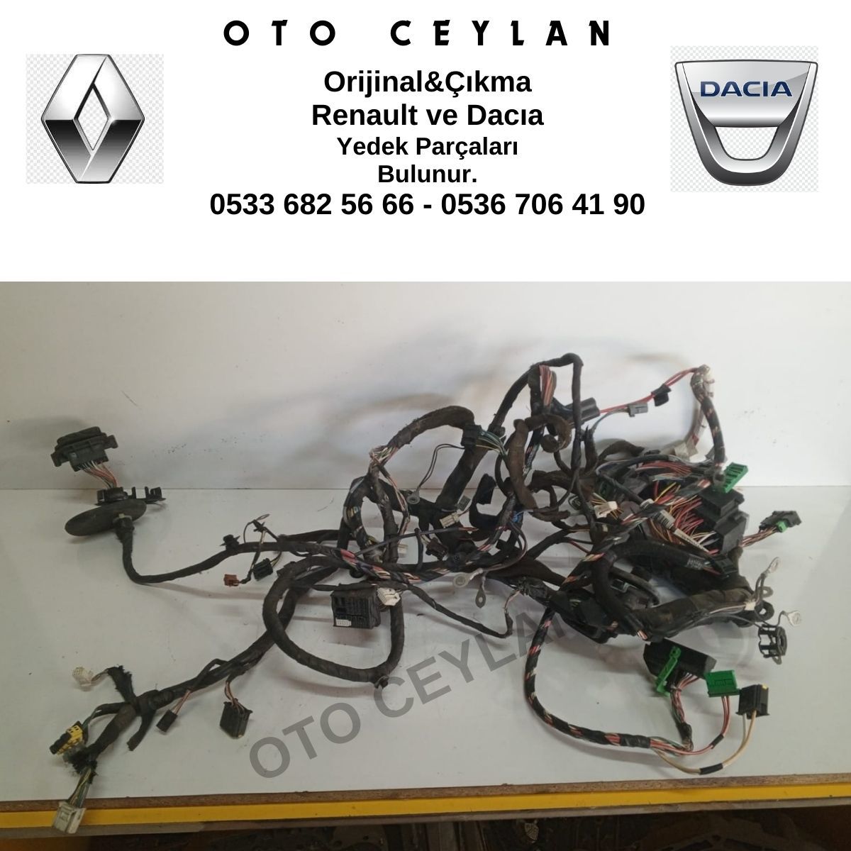 240186224R Fluence Megane Göğüslük Tesisatı Orijinal Çıkma