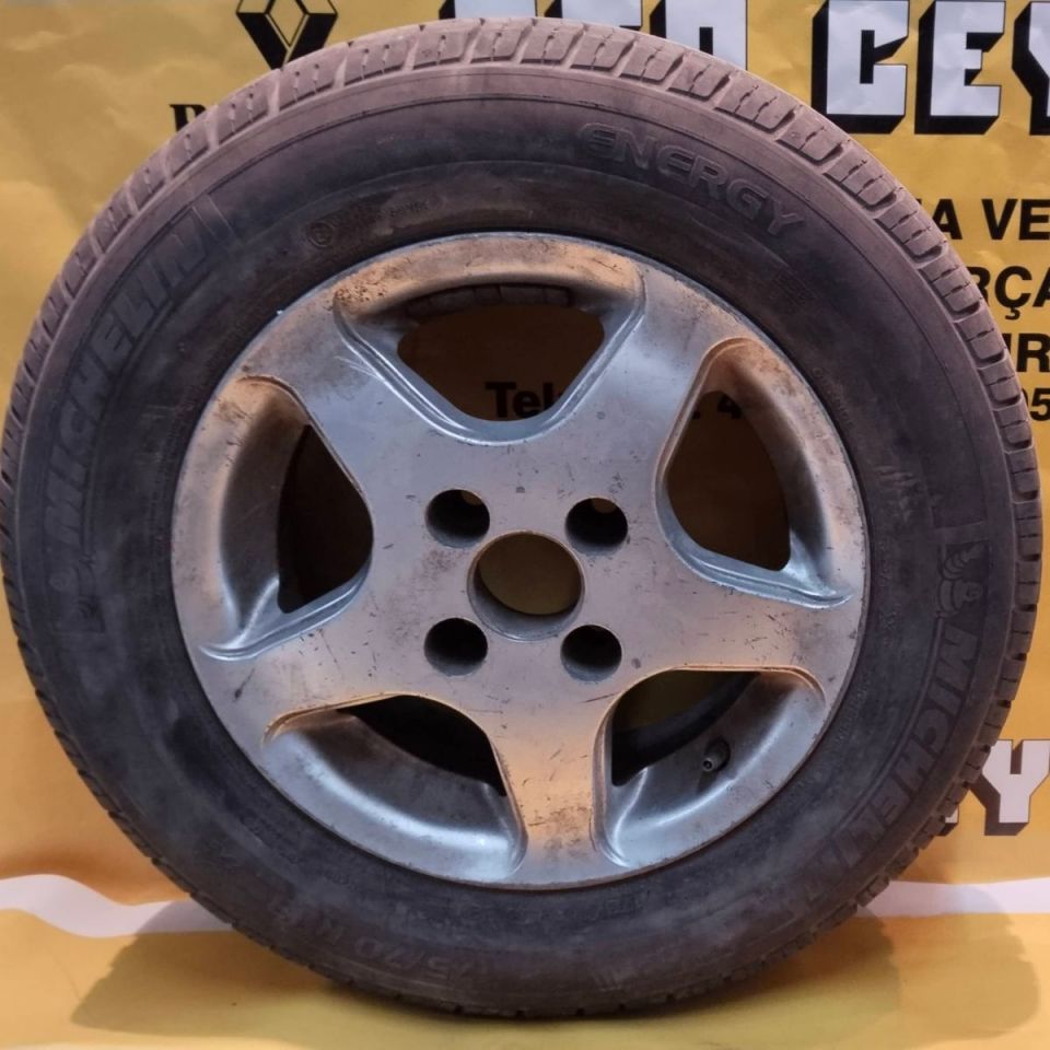 Clıo 13 İNÇ 4 Bijon Çıkma jant