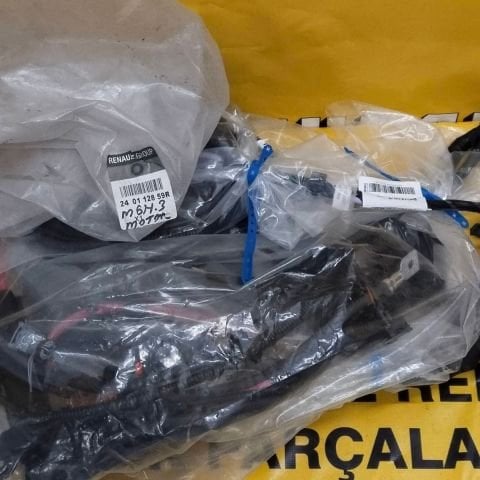 240112859R Megan III Motor Tesisatı Sıfır Orjinal