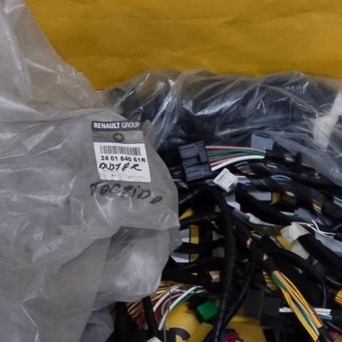 240184061R Duster Torpido Tesisatı Sıfır Orijinal