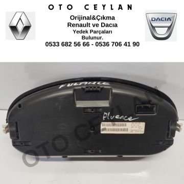 248100049R Megane 3 Fluence Gösterge Saati Orijinal Çıkma