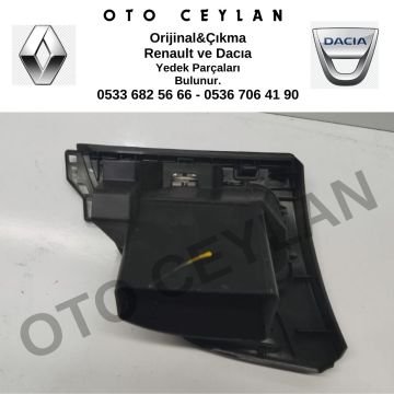 687606450R Fluence Megane 3 Sağ Havalandırma Izgarası Çıkma Orjinal