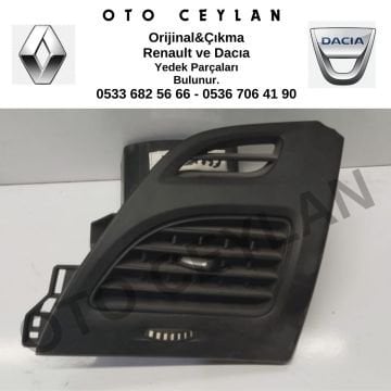 687606450R Fluence Megane 3 Sağ Havalandırma Izgarası Çıkma Orjinal