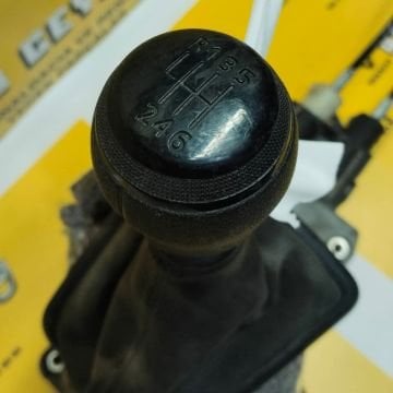 341010887R Dacıa Duster 6 İleri Vites Kolu Çıkma Orijinal