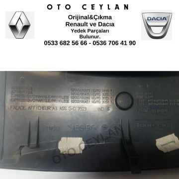 82000078979 Megane 2 Teyp Saat Çerçevesi Orijinal Çıkma
