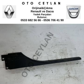769520014R Megan 3 Ön Marşbiyel Kaplaması Sol Çıkma Orijinal