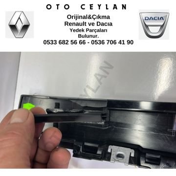 822826998R Megan 4 Sol Arka Kapı Direk Bandı Sıfır Orijinal