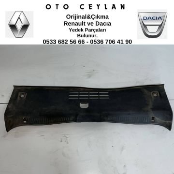 8200466110 Clio 3 Bagaj Eşiği Koruması Çıkma Orjinal