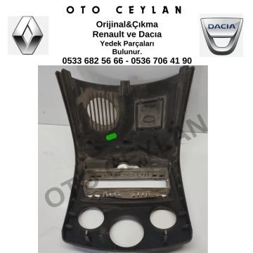 8200407843 Clio 3 Radyo Kalorifer Çerçevesi Orijinal Çıkma