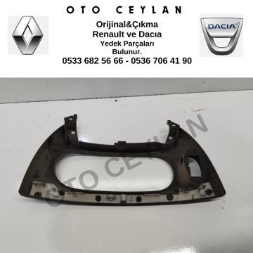 7700432138 Megane 1 Torpido Bakalit Kapağı Orijinal Çıkma