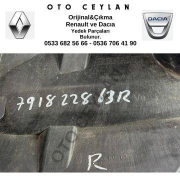 791822863R Fluence Arka Tampon Bağlantı Ayağı Çıkma Orjinal