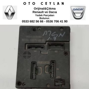 8200029340 Megan 1 Sigorta Kutusu Çıkma