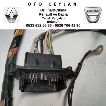 8200902755 Clıo III Göğüslük Tesisatı Çıkma