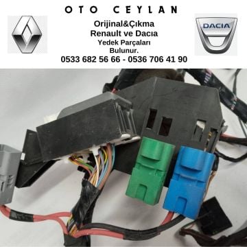 8200902755 Clıo III Göğüslük Tesisatı Çıkma