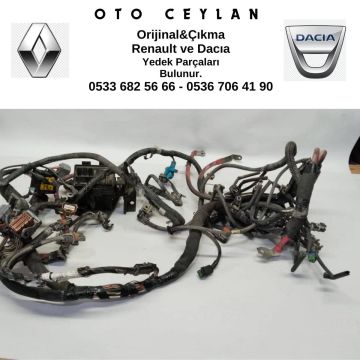 240118051R Fluence Motor Tesisatı Çıkma