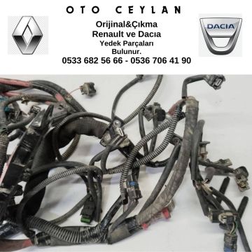 240118051R Fluence Motor Tesisatı Çıkma