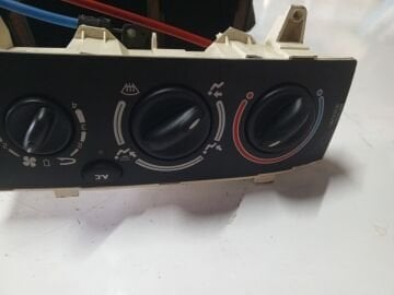 7701046054 MEGAN 1 KALORİFER KUMANDA PANELİ KLIMALI