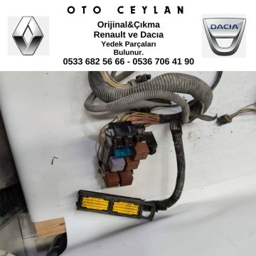 Megan 1 1.6 16v Motor Tesisatı Çıkma