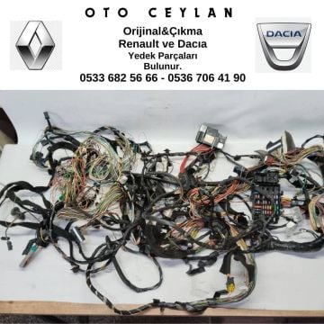 240144262R Symbol Torpido Tesisatı Çıkma