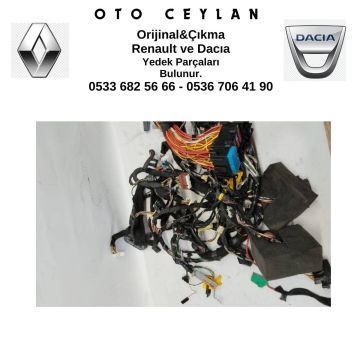 2401883415 Clıo IV Göğüslük Tesisatı 1.2 Çıkma