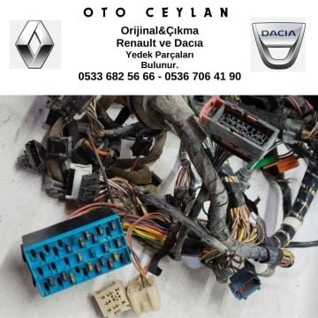 7702262046 Megan 1.6 8v Göğüslük Tesisatı K7M çıkma