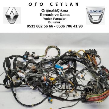 282436513R Lodgy Göğüslük Tesisatı Çıkma