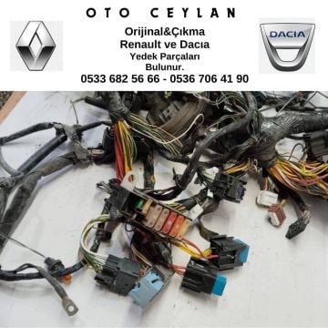 2401884365 Lodgy Göğüslük Tesisatı Çıkma