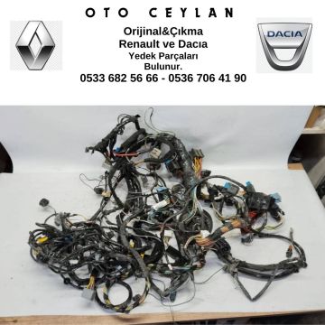 2401884365 Lodgy Göğüslük Tesisatı Çıkma