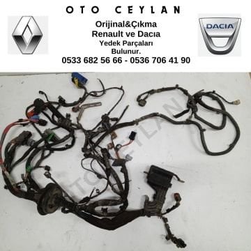 403888700R Fluence Göğüslük Tesisatı Çıkma