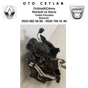 272700046R Megane 3 Kalorifer Gümbeti Orijinal Çıkma