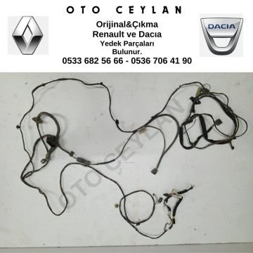 240539561R Dokker Arka Tesisat Çıkma