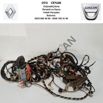 8200440673 Megan II 2 Göğüslük Tesisatı Çıkma Orijinal