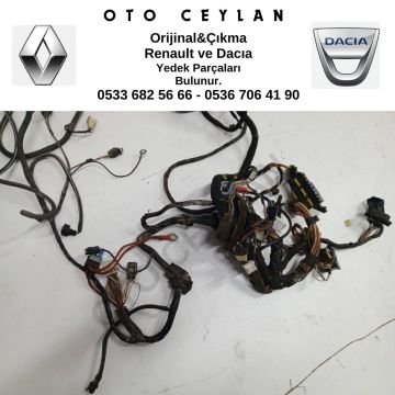 Clıo 2007 Benzinli Göğüslük Tesisatı Çıkma