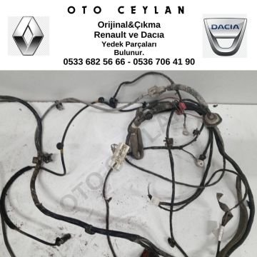 8200812803 Kangoo 3 Alt Tesisatı Çıkma