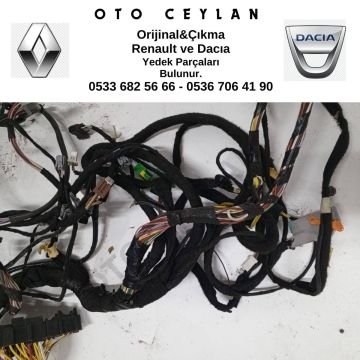 241633558R Duster Göğüslük Tesisatı Çıkma