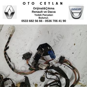 8200635861 Clıo III Göğüslük Tesisatı Çıkma