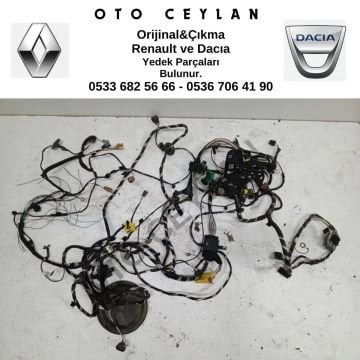 241631305R Fluence Arka İç Tesisat Otomatik Çıkma