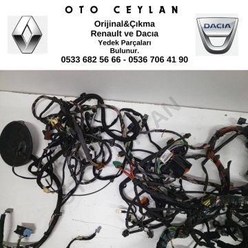 240103220R Duster Göğüslük Tesisatı 1.0 motor çıkma