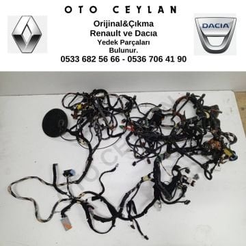 240103220R Duster Göğüslük Tesisatı 1.0 motor çıkma