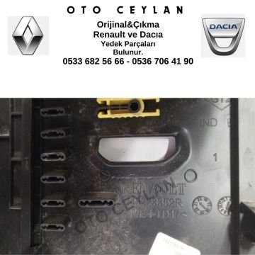 243223352R Duster 2 Torpido Kapağı Orijinal Çıkma