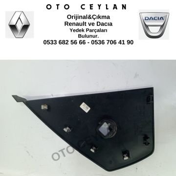 689201104 Duster 2 Sağ Göğüs Kapağı Orijinal Çıkma
