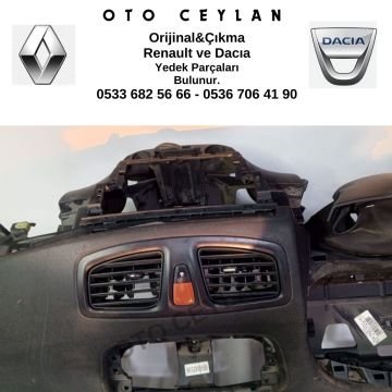 681004751R Megane 3 Göğüslük Komple Orijinal Çıkma