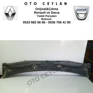 668110020R 668110021R Megane 3 Ön Cam Izgarası Orijinal Çıkma