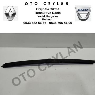 822309723R Symbol Sağ Arka Cam Kelebek Direği Orijinal Çıkma