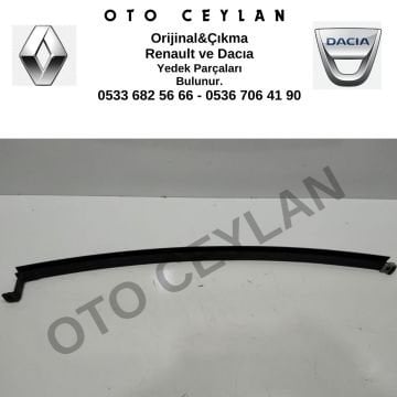 822300006R Megane 3 Sağ Arka Kelebek Cam Direği Orijinal Çıkma