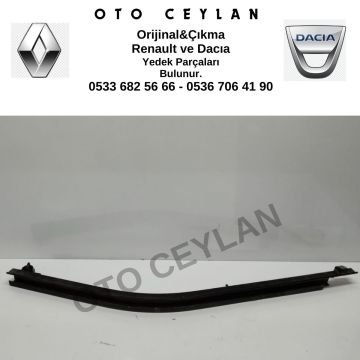 745906706R Dokker Sağ Sürgülü Kapı Alt Rayı Orijinal Çıkma