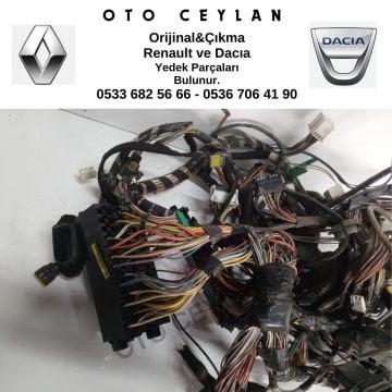 8200306992 Kango 1.5 Absli Torpido Tesisatı Orijinal Çıkma