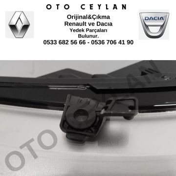 260106827R Megane 4 Sağ Far Sıfır Orjinal Hafif Hatalı