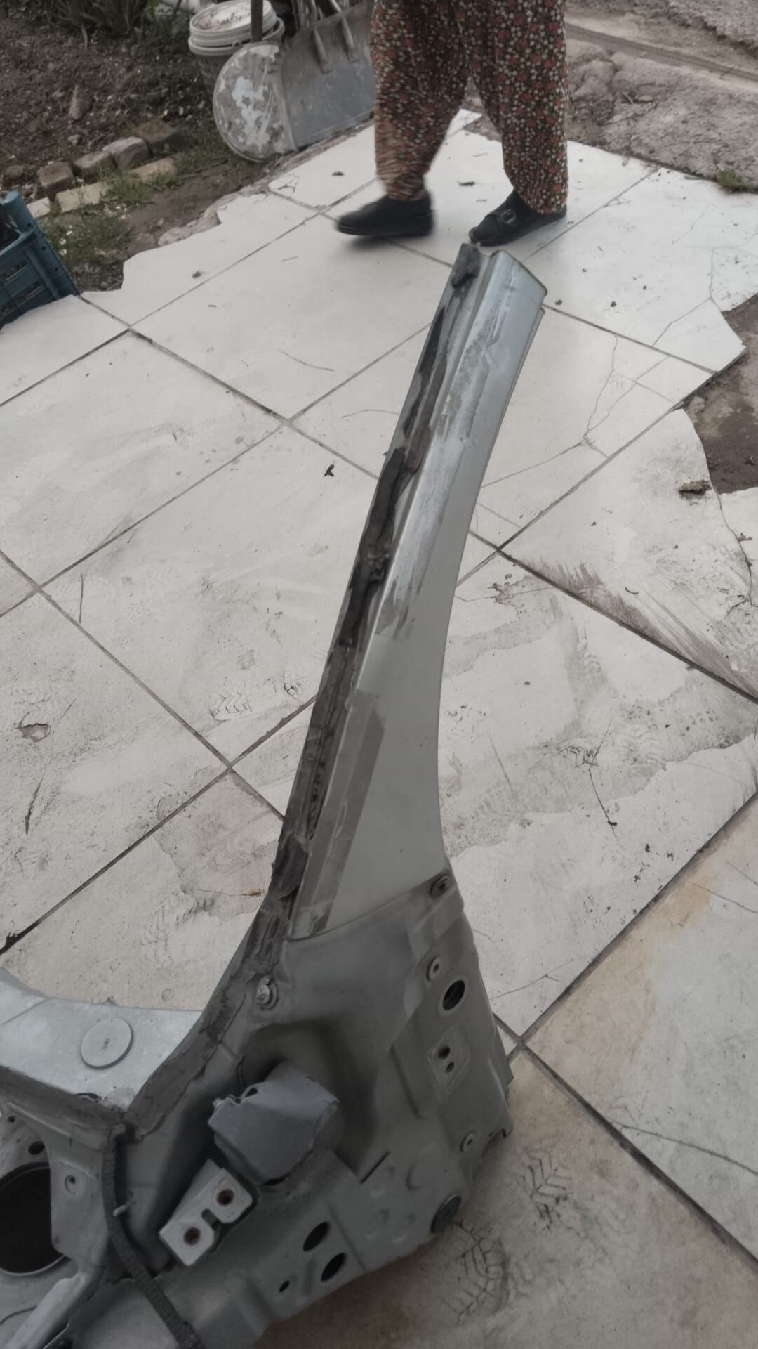 KANGOO 3 ÖN DİREK ÇIKMA